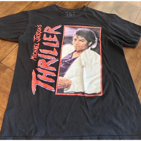 Michael Jackson Thriller T-Shirt-size small - Picture 1 of 2